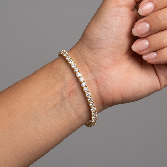 Radiant Round Cut Diamond Tennis Bracelet in 14K Gold