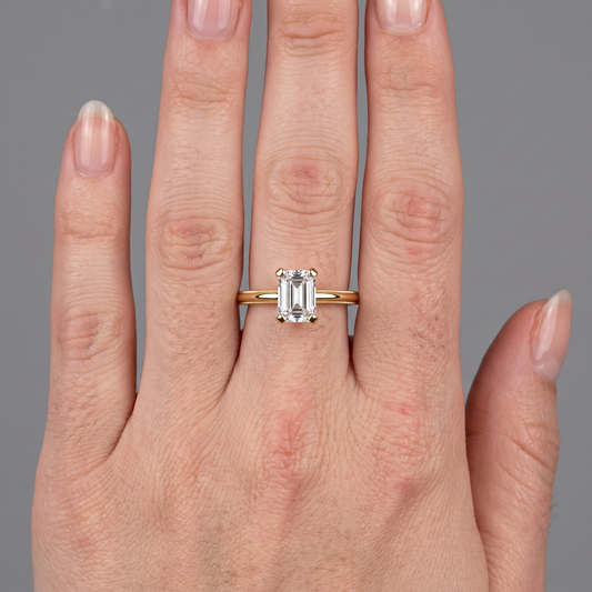Millgrain Solitaire Engagement Ring in 18K Yellow Gold