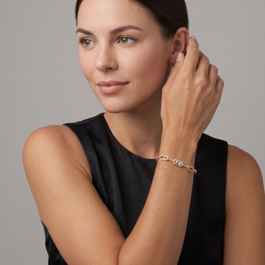 Diamond Paperclip Chain Bracelet in 14K Yellow Gold