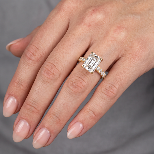 Emerald Cut Solitaire Diamond Engagement Ring in 18K Gold