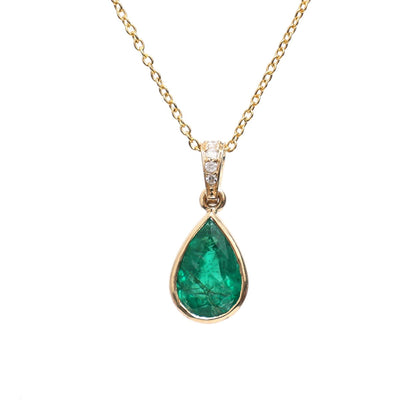 Luxury Emerald Diamond 18K Yellow Gold Pendant Necklace