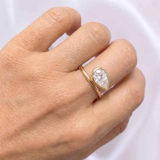 Luna Drop Diamond Ring in 14K Yellow Gold