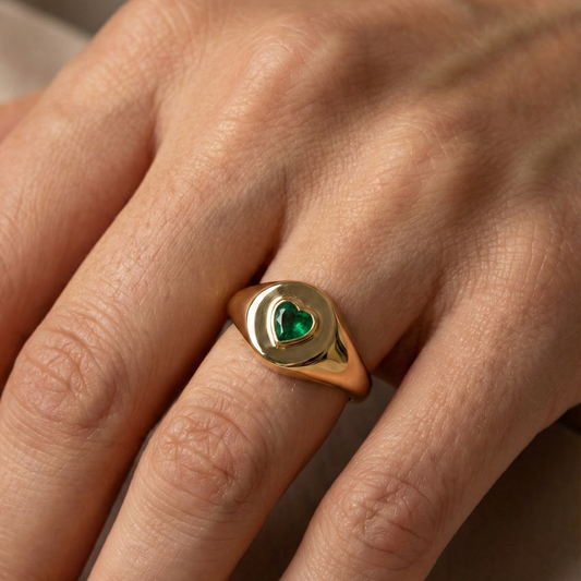 Brilliance Emerald Heart 14K Signet Ring