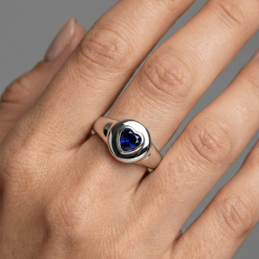 Elegant 14K White Gold Heart-Shaped Sapphire Ring