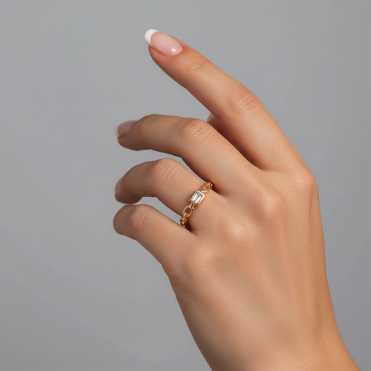 Baguette Diamond Chain Link Ring in 14K Yellow Gold