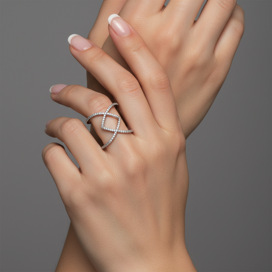Diamond Open Circle Ring in 14K White Gold