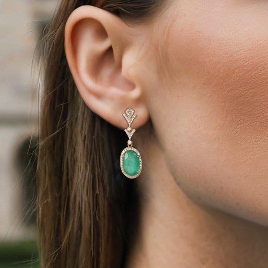 Vintage Drop Oval Emerald Earrings in 14K Yellow Gold