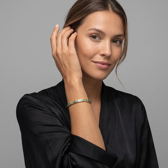 Dazzling Light Bangle Emerald Bracelet in 18K Yellow Gold