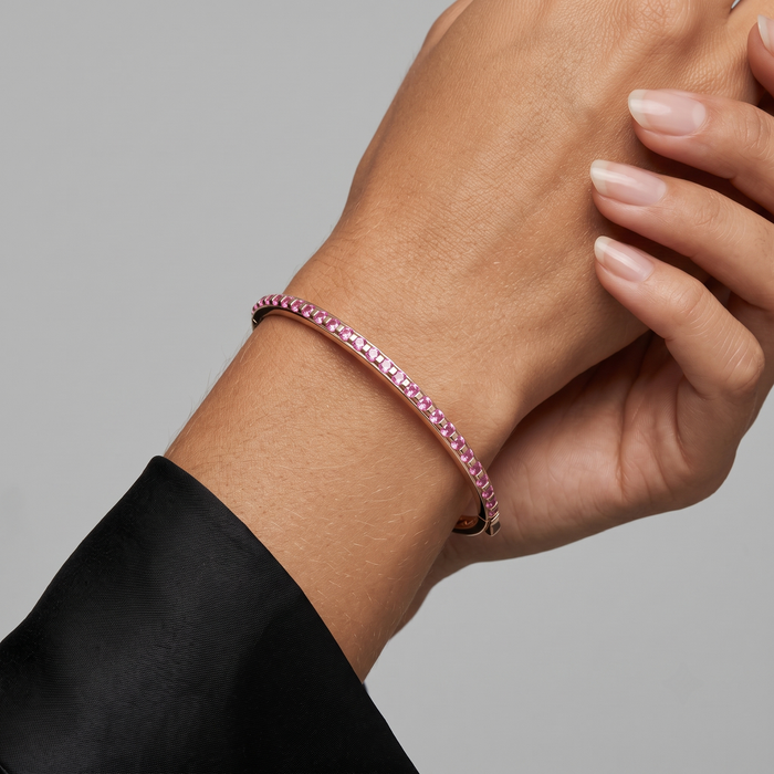 Radiant Elegance Bangle Bracelet in 14K Yellow Gold