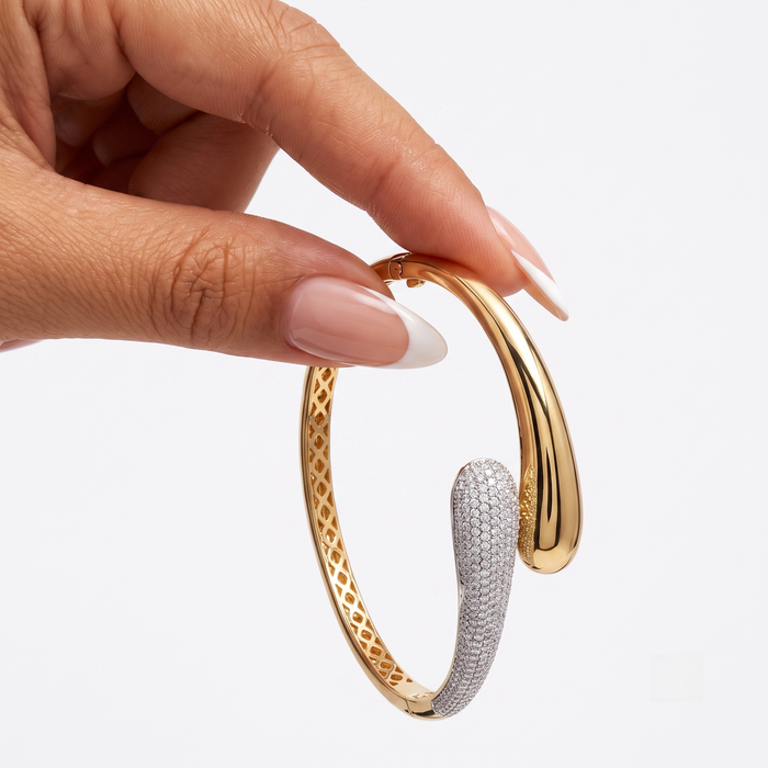 Diamond Dusk Bangle Bracelet in 14K Yellow Gold