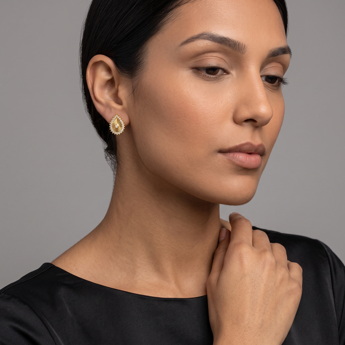Diamond Stud Earrings in 14K Yellow Gold