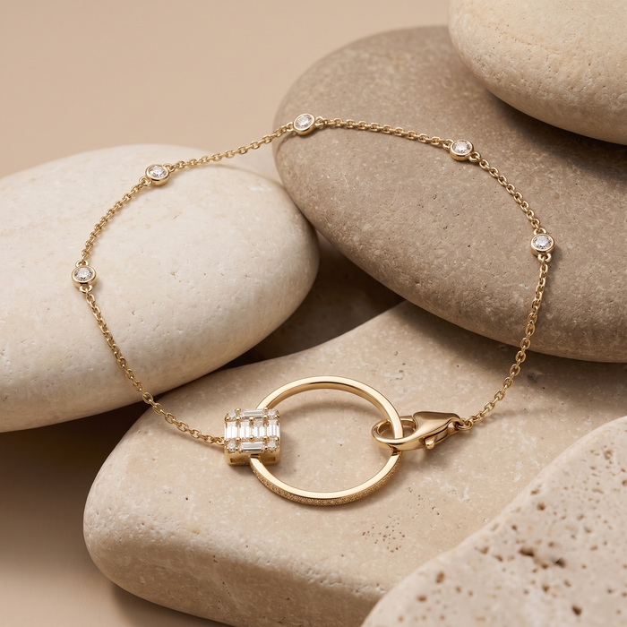 Baguette Diamond Circle Charm Bracelet in 14K Yellow Gold