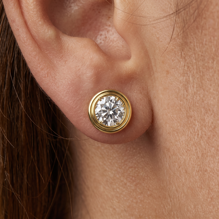 Round Brilliant Bezel Set 18K Yellow Gold Stud Earrings
