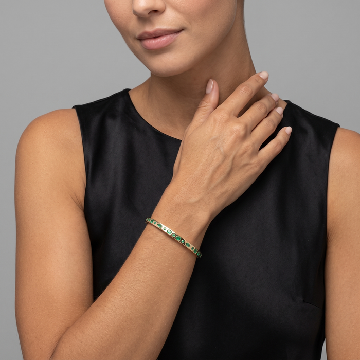 Dazzling Light Bangle Emerald Bracelet in 18K Yellow Gold