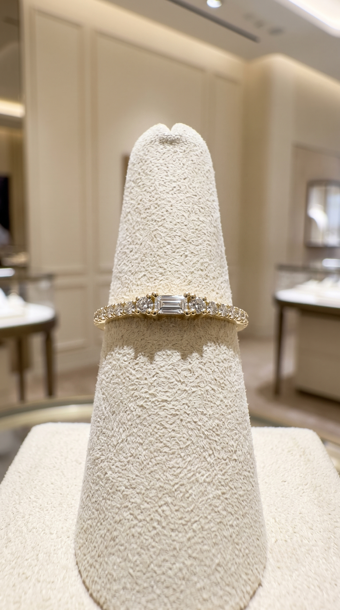Baguette Round Diamond Band Ring in 14K Yellow Gold