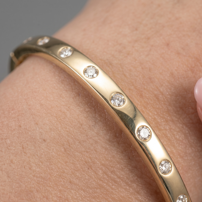 Ten Diamonds Bangle Bracelet in 14K Yellow Gold