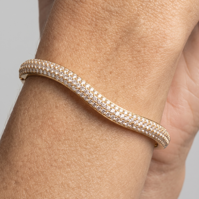 Radiant Mist Diamond Bangle Bracelet in 14K Yellow Gold