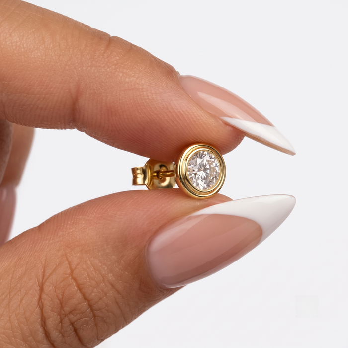 Round Brilliant Bezel Set 18K Yellow Gold Stud Earrings