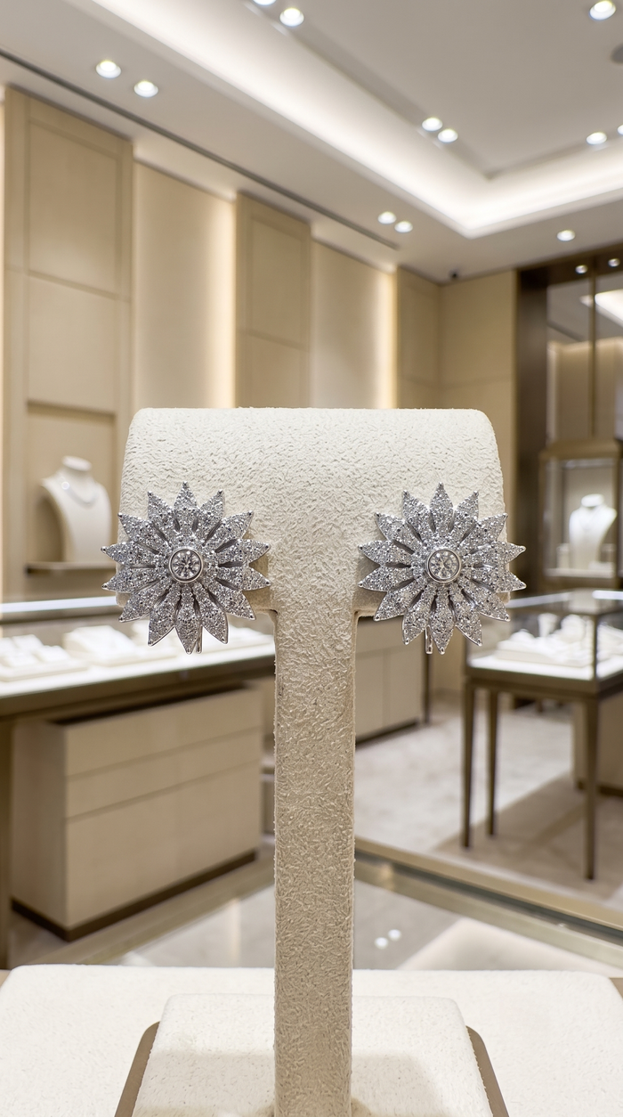 Floral Diamond Burst Stud Earrings in 14K Gold