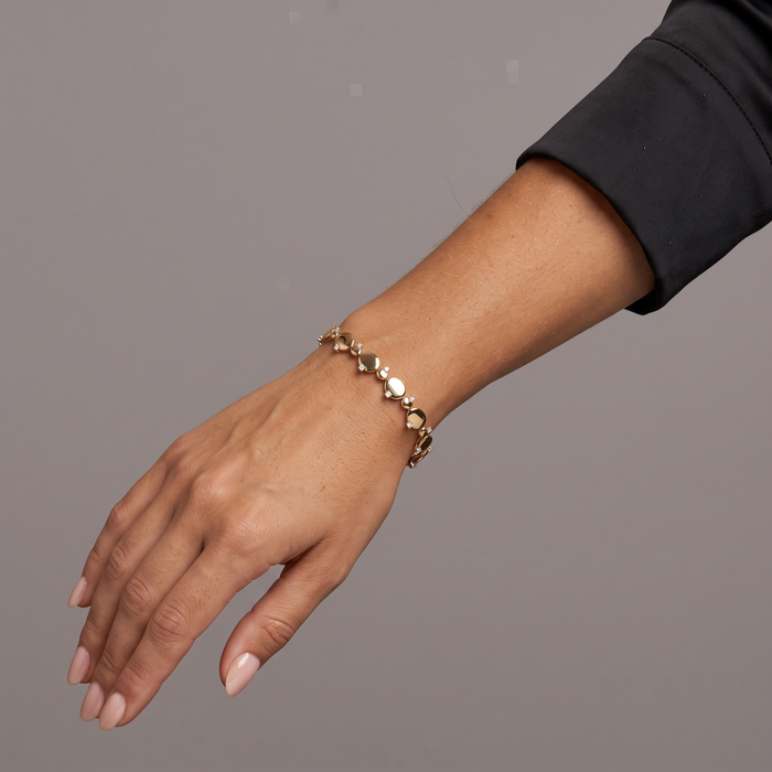 Oval Link Diamond Bracelet in 14K Yellow Gold