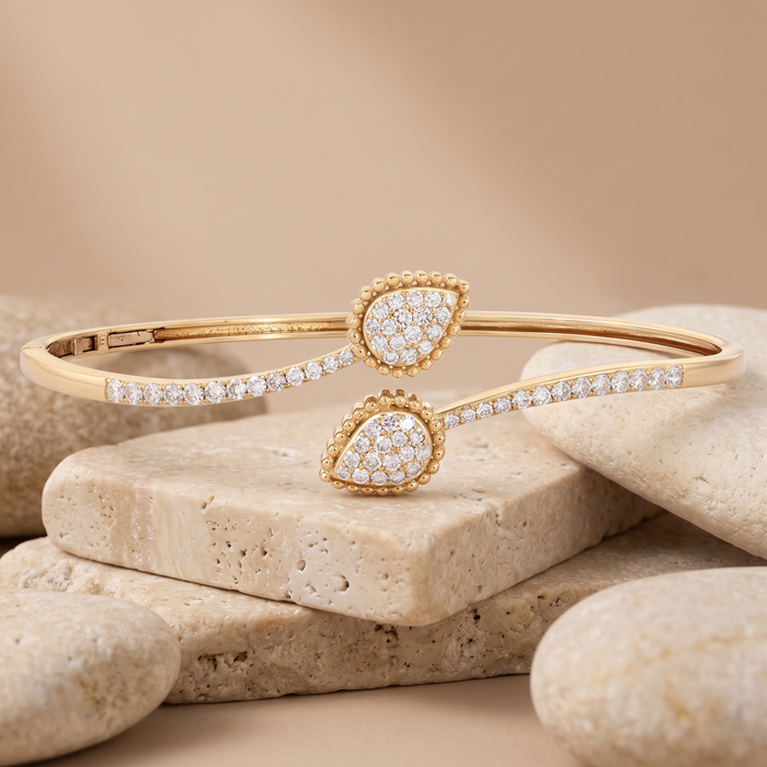 Diamond Nova Bangle Bracelet in 14K Yellow Gold