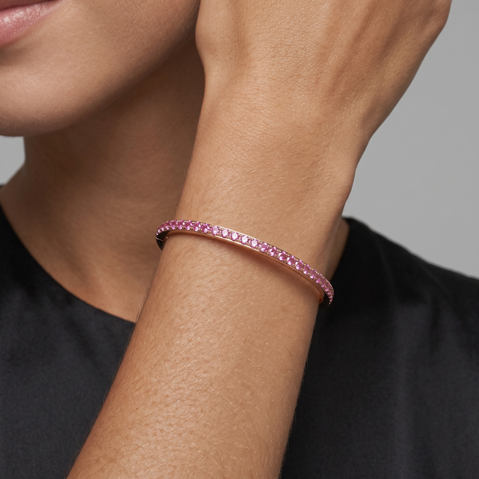 Radiant Elegance Bangle Bracelet in 14K Yellow Gold