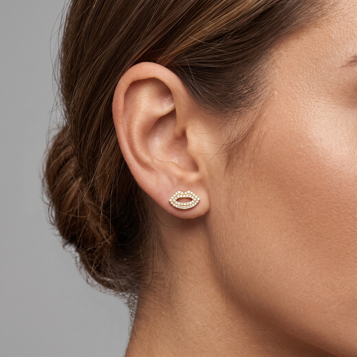 Diamond Lips Button Earrings in 14K Yellow Gold