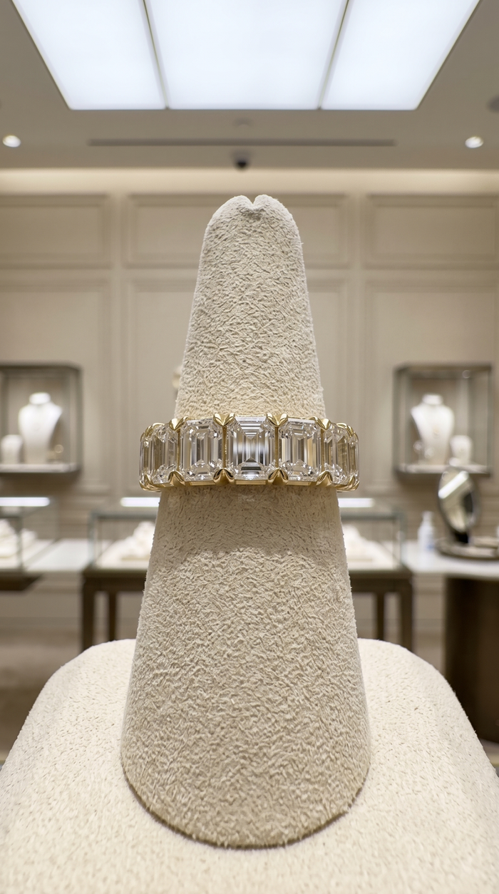 V Prong Emerald Cut Diamond Ring in 14K Gold