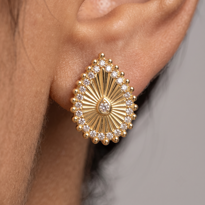 Diamond Stud Earrings in 14K Yellow Gold
