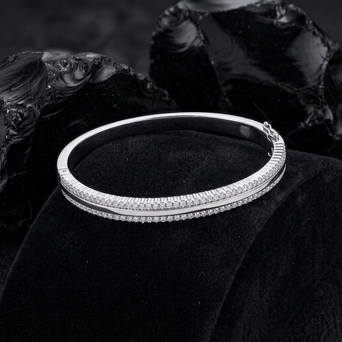 Diamond Arc Bangle Bracelet in 14K White Gold