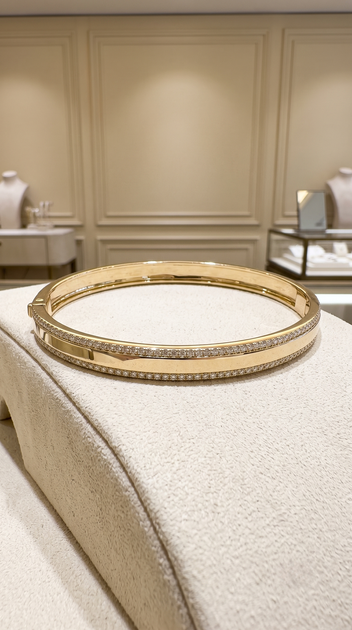 Exquisite Diamond Bangle Bracelet in 14K Yellow Gold