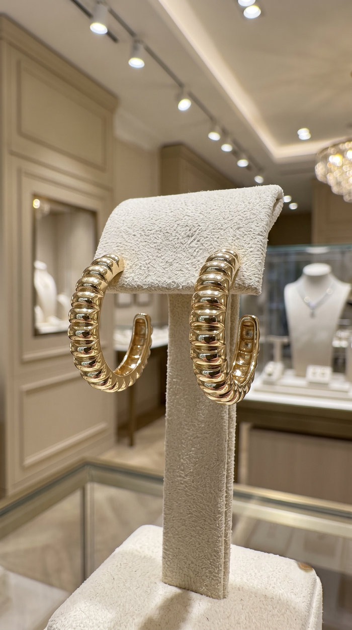 Ribbed Dome Textured Hoop Earrings in 18K Yellow Gold