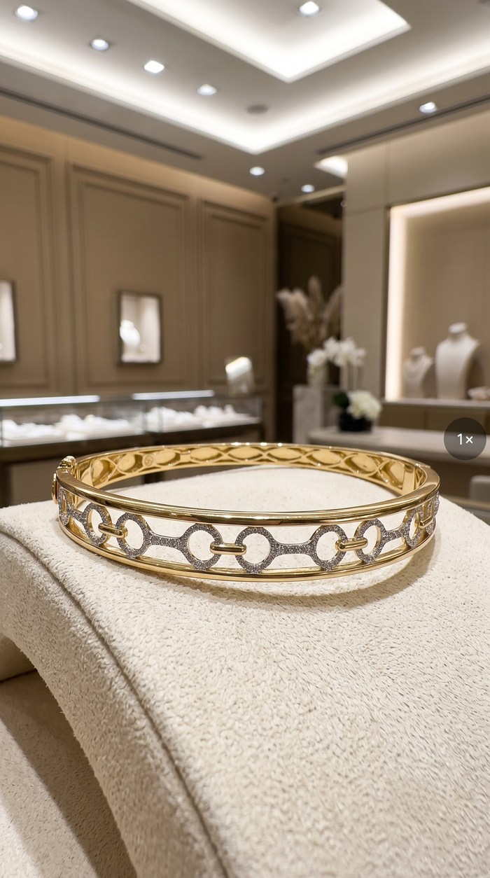 Link Luxe Diamond Bangle Bracelet in 14K Yellow Gold