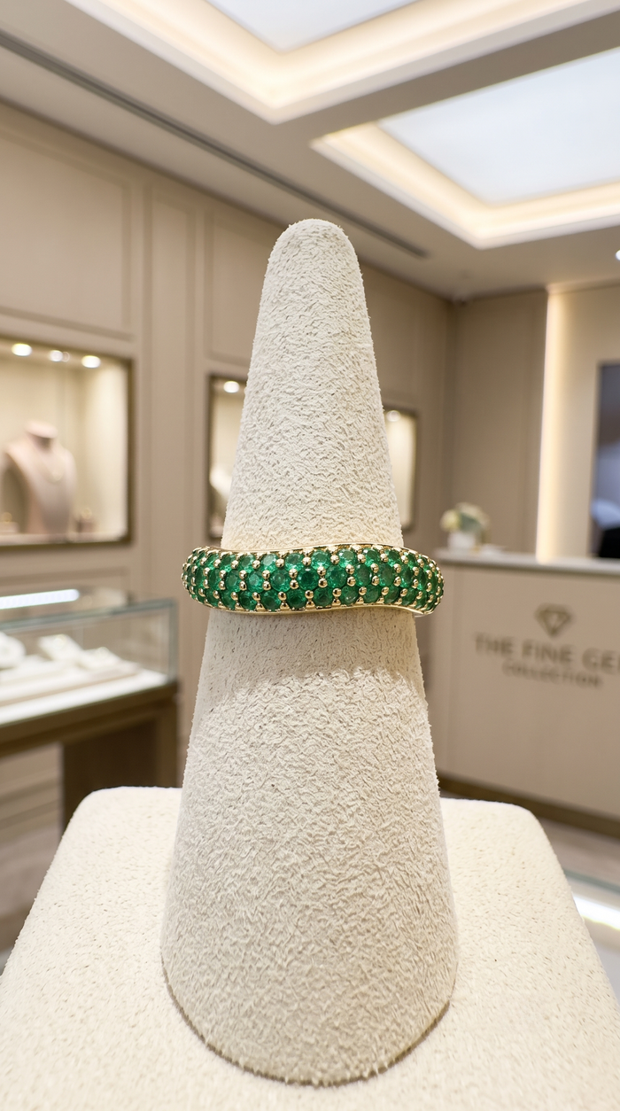 Elegant Emerald Pave 14K Gold Band Ring