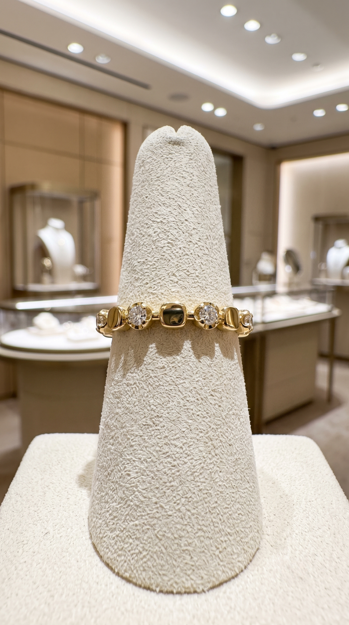 Diamond Round Cut Stackable Ring in 14K Yellow Gold