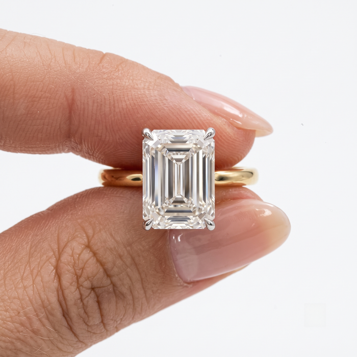 Emerald Cut Solitaire Diamond Ring in 18K Yellow Gold