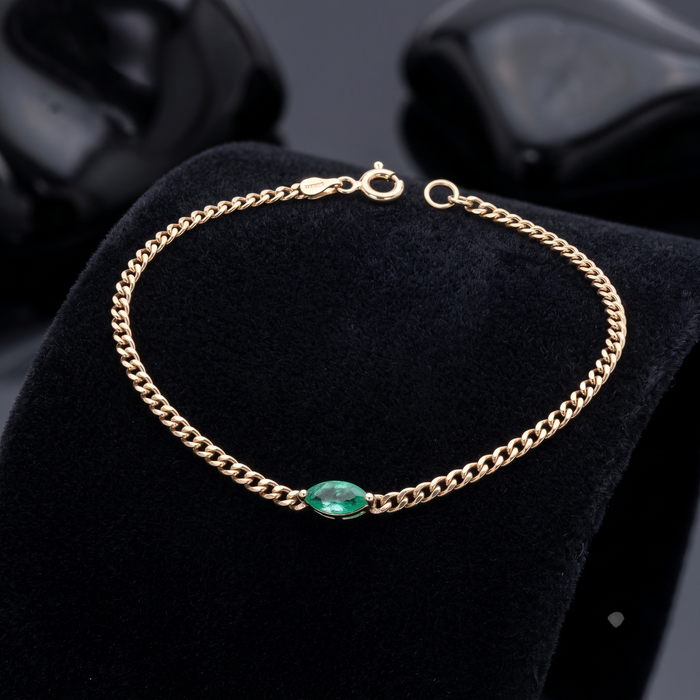 Elegant Emerald Teardrop 14K Yellow Gold Chain Bracelet
