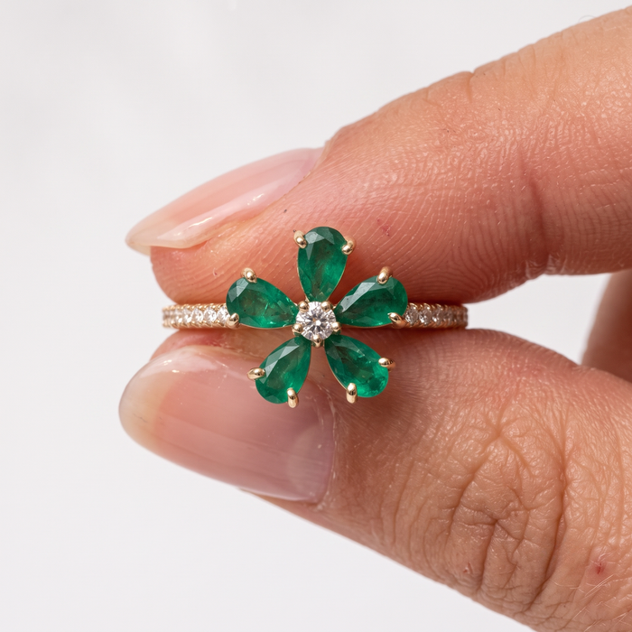 Emerald Green Flower 14K Diamond Ring