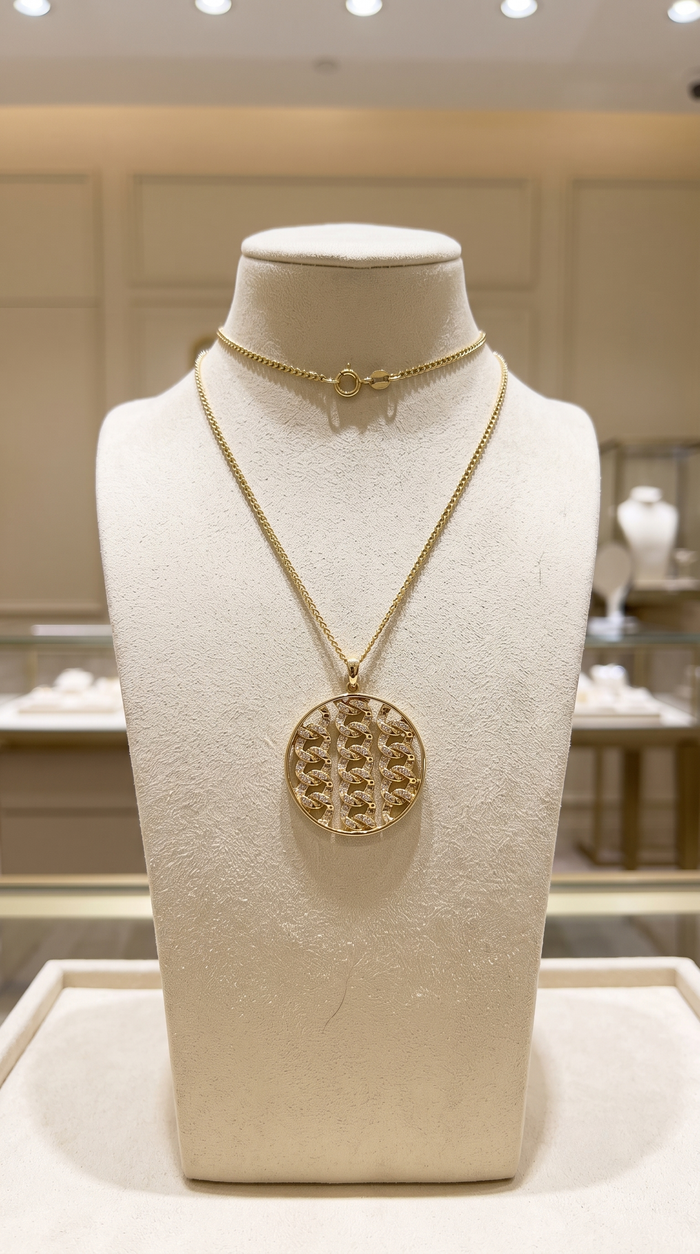 Openwork Chain Medallion Pendant Necklace in 14K Yellow Gold