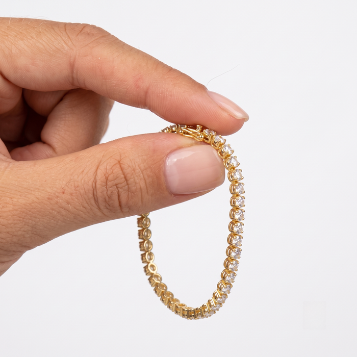 Radiant Diamond Yellow Gold Tennis Bracelet in 14K Gold