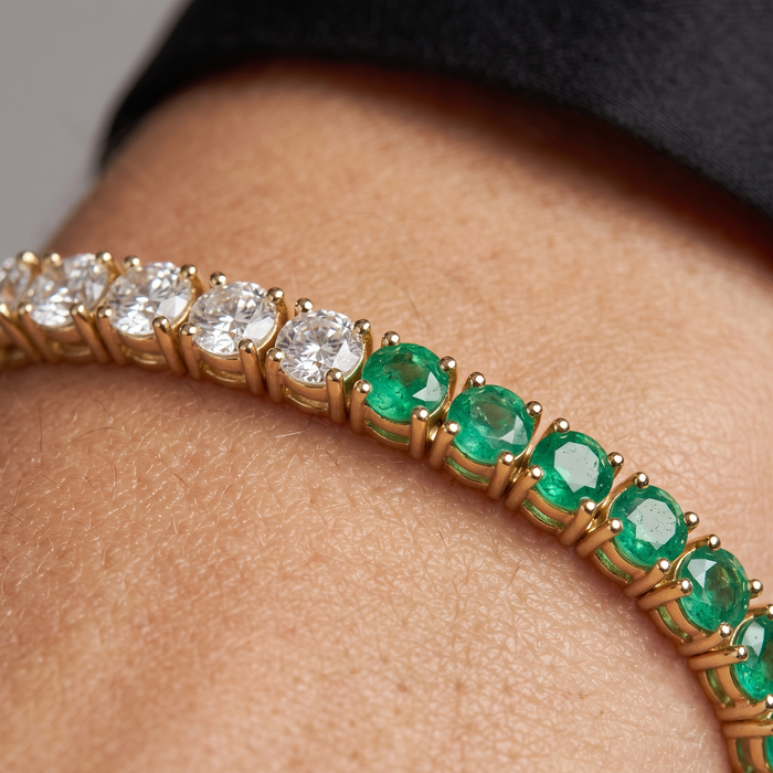 Graduated Emerald Diamond Tennis Bracelet in 14K Yellow Gold