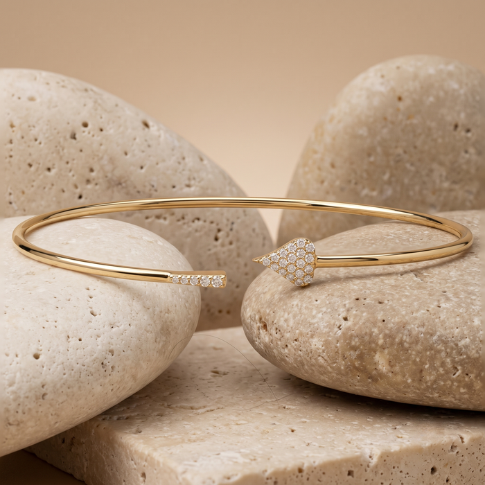 Twinkling Aura Heart Shape Bangle Bracelet in 14K Yellow Gold