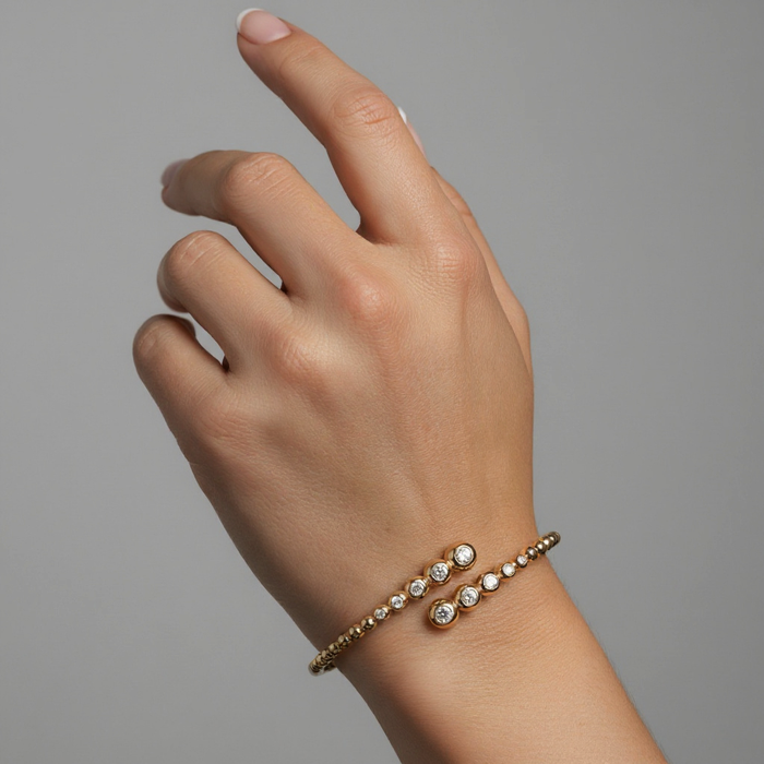 Shine Brilliant Bangle Bracelet in 14K Yellow Gold
