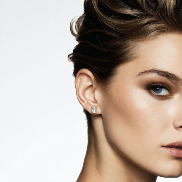 Four Prong Screw Back Setting Diamond Earrings in 14K Gold