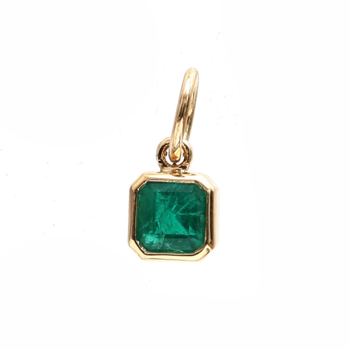 Emerald Radiance 18K Gold Pendant Necklace