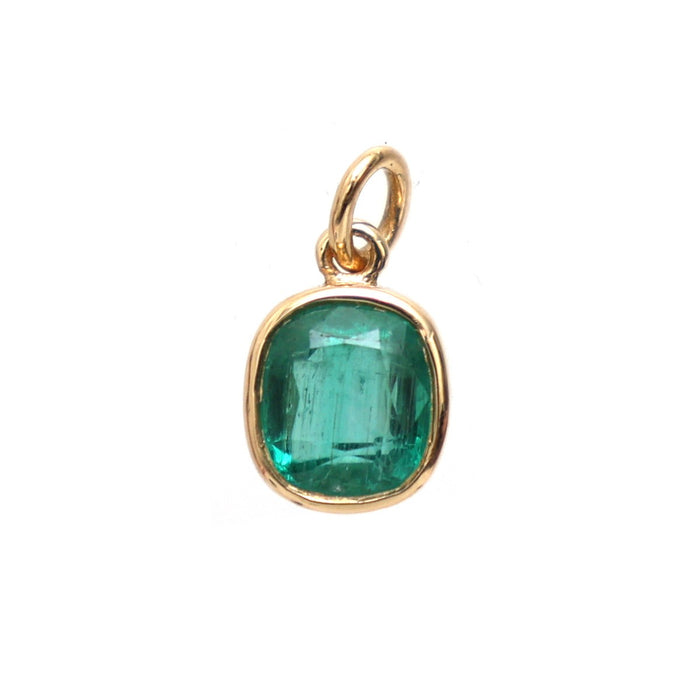 Elegant Cushion-Cut Emerald 18K Yellow Gold Pendant Necklace