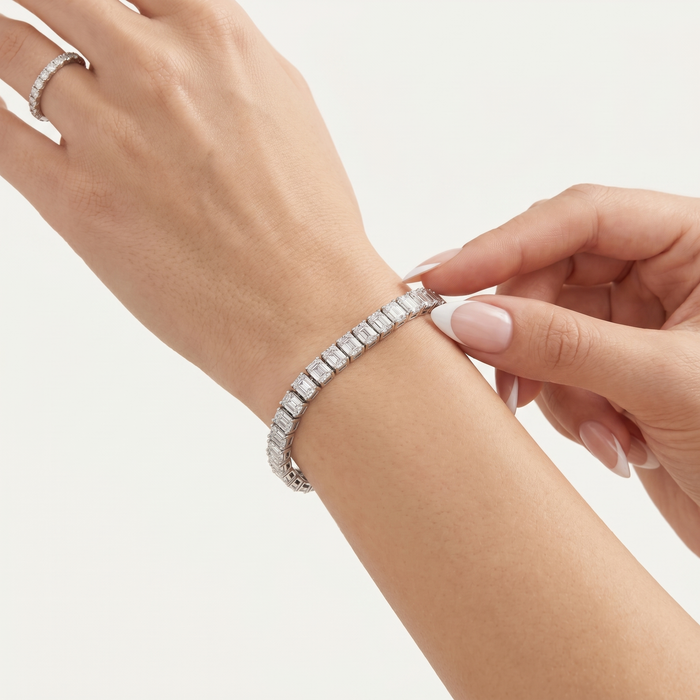 Contemporary Shine Diamond Tennis Bracelet in 18K Yellow Gold