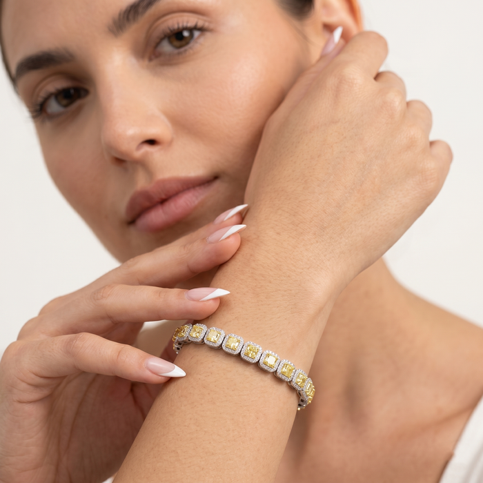 Diamond Flare Tennis Bracelet in 18K Yellow Gold