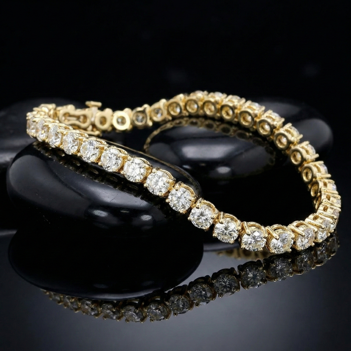 Signature Round Diamond Tennis Bracelet in 14K Yellow Gold