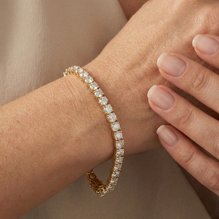 Signature Round Diamond Tennis Bracelet in 14K Yellow Gold
